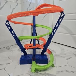 Hotwheels Action Spiral Race Track for Kids